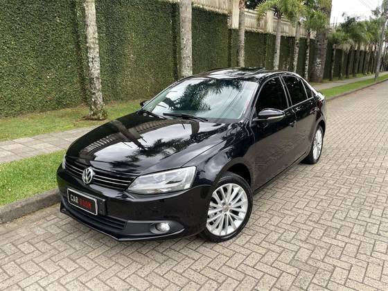VOLKSWAGEN JETTA 2.0 COMFORTLINE FLEX 4P TIPTRONIC